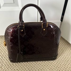Louis Vuitton Alma Bag monogrammed Vernis